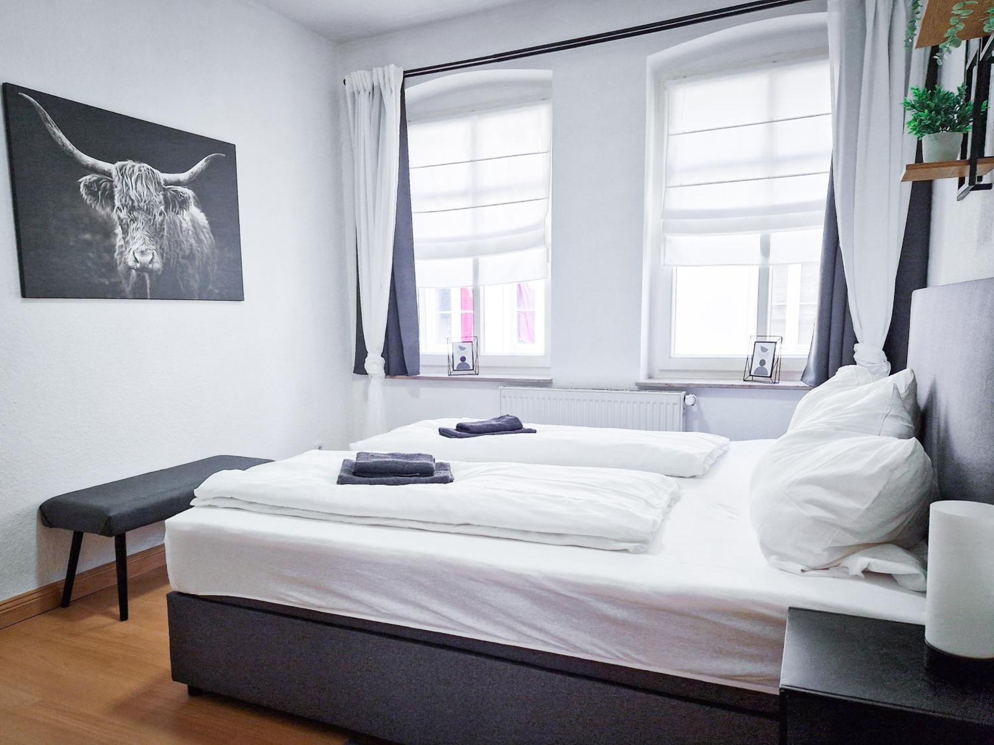 Grosszuegige Altstadtwohnung Lara Fuer 6 Personen Weißenfels Esterno foto